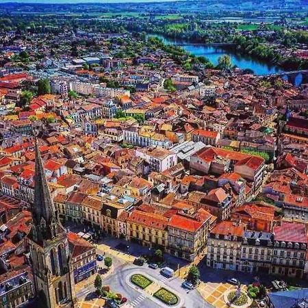 Апартаменты Columna Historya 2 Бержерак Экстерьер фото
